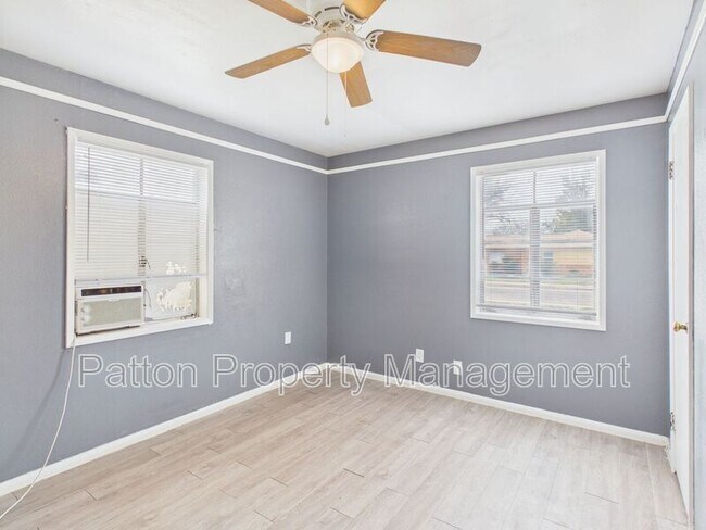 Building Photo - 2711 Duncan Dr