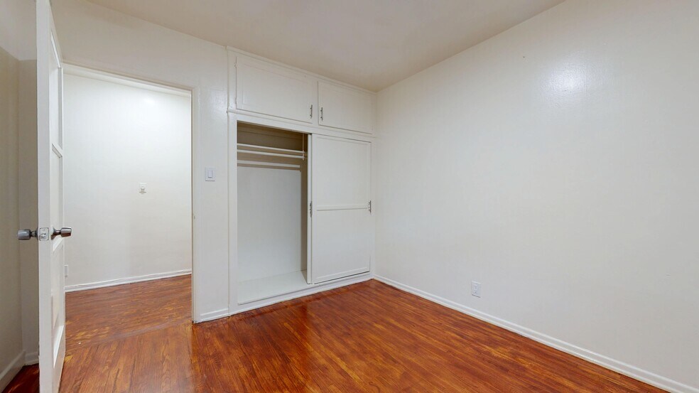 Building Photo - 9024 Reading Ave