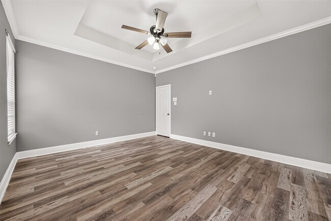 Building Photo - 14531 Chestnut Falls Dr