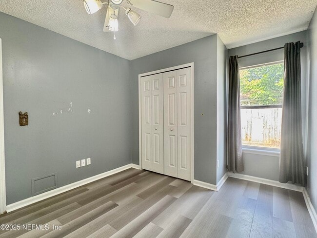 Building Photo - 11471 Mandarin Glen Cir W
