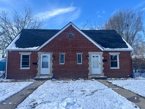 Building Photo - 721 Winston Dr