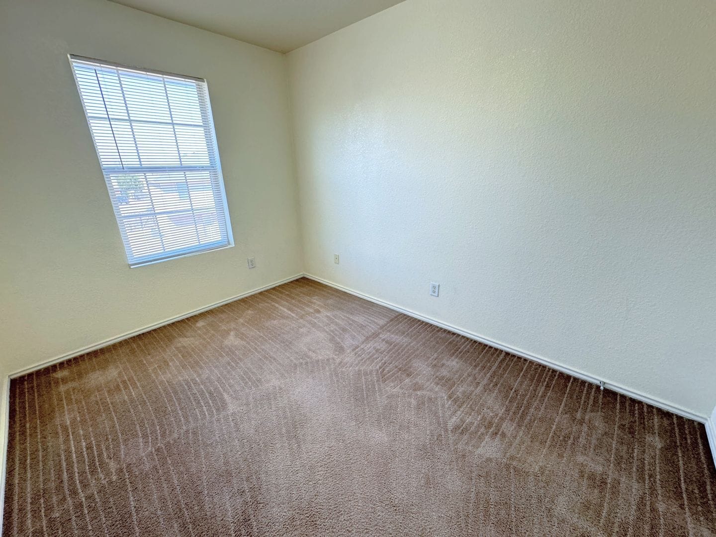 Building Photo - 4407 Abigail Dr