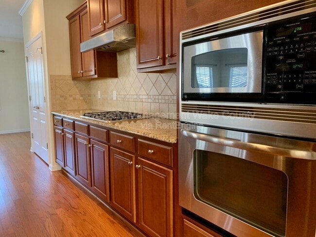 Building Photo - 512 Sandy Whispers Pl
