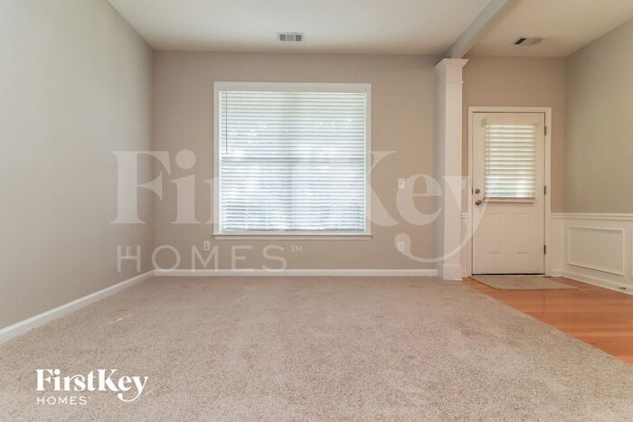 Building Photo - 4006 Maple Ridge Ln NW