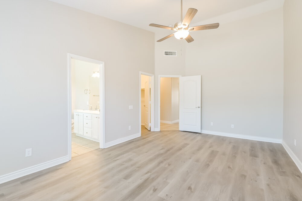 Building Photo - 9940 E Paseo San Bruno