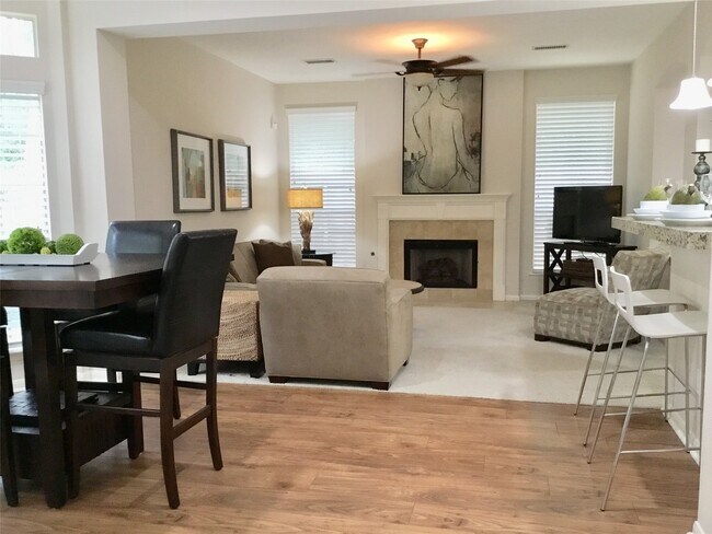 Building Photo - 3 N Spiral Vine Cir