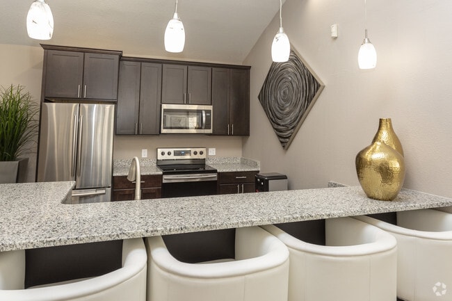 Clubhouse - Timber Chase at Sarasota Bay