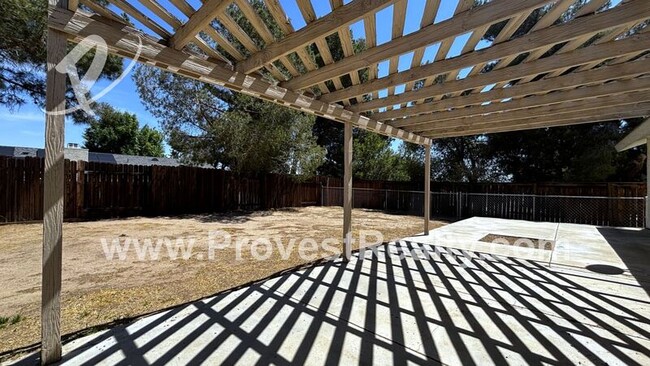 Building Photo - 13496 Vail Cir