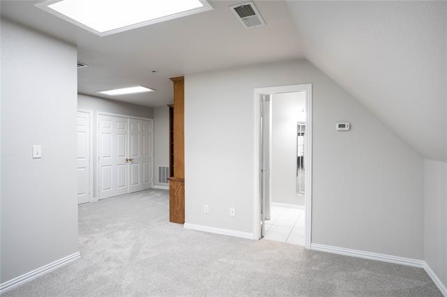 Building Photo - 250 Timberleaf Dr