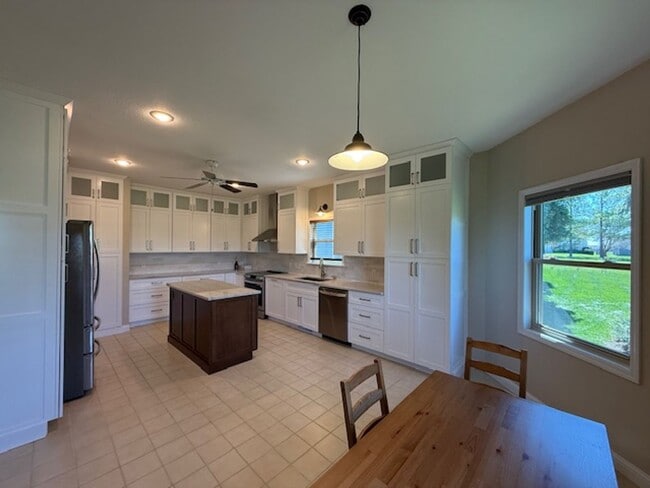 Building Photo - Maroa-Forsyth Ranch For Rent!