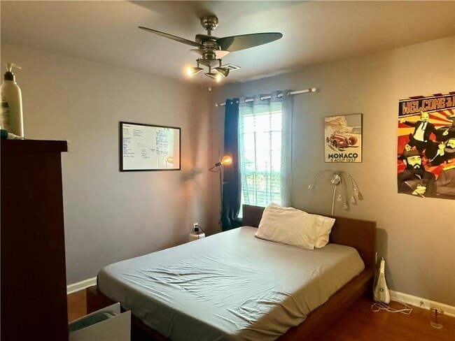 Building Photo - 585 Marylebone Dr