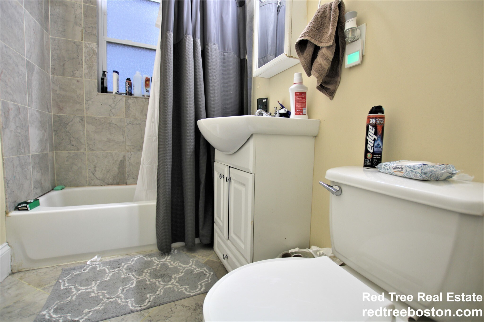 Building Photo - 17 Parker Hill Ave