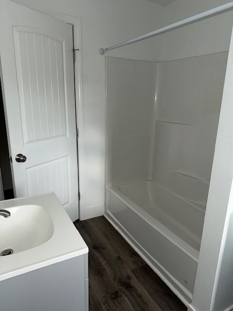 Building Photo - Oak Grove