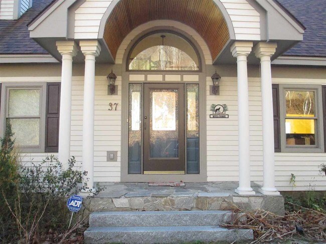 Primary Photo - 37 Birch Ln