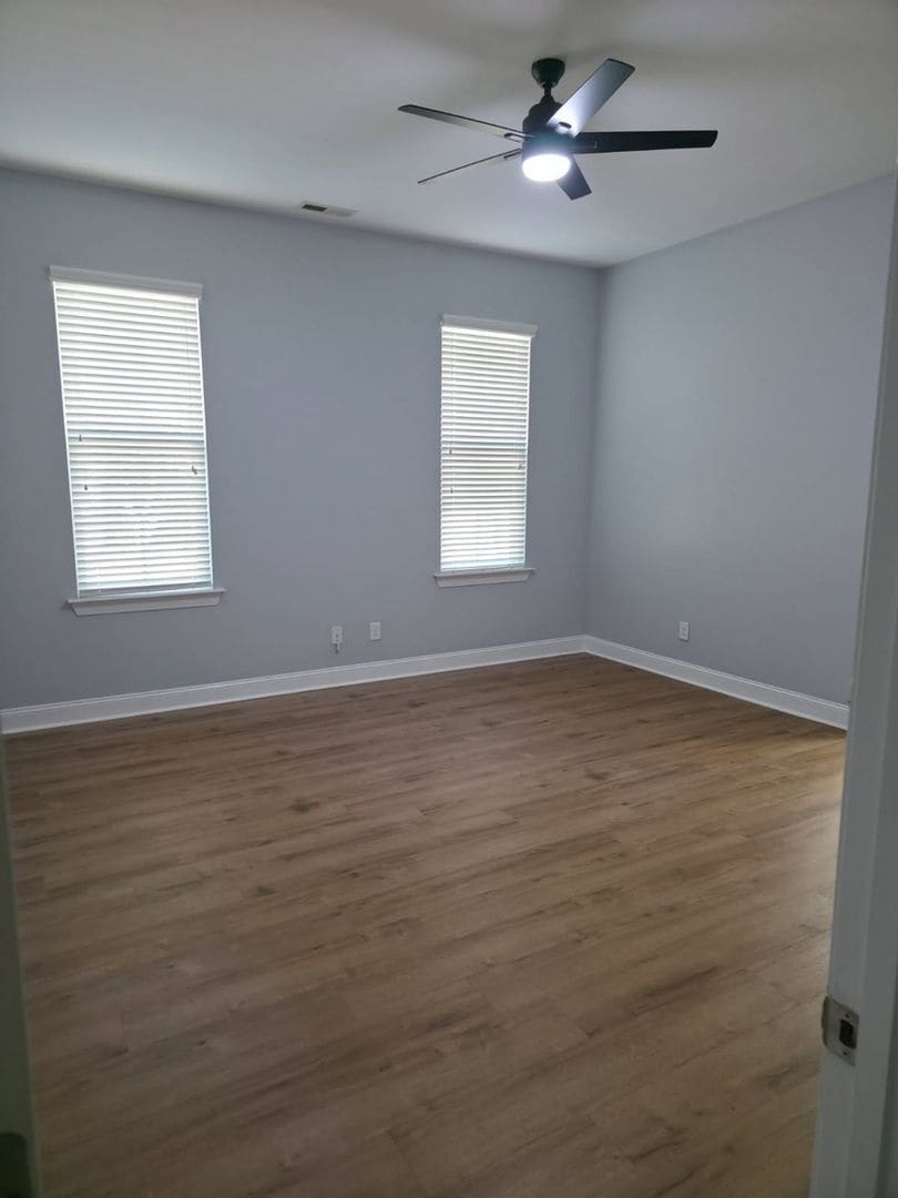 Building Photo - 341 Belvedere Dr