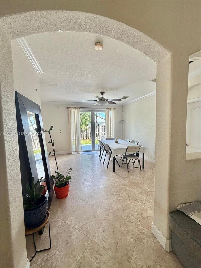 Building Photo - 15391 SW 17th Terrace