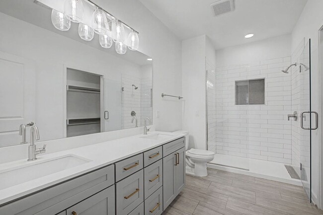 Building Photo - Modern Living in The Nations