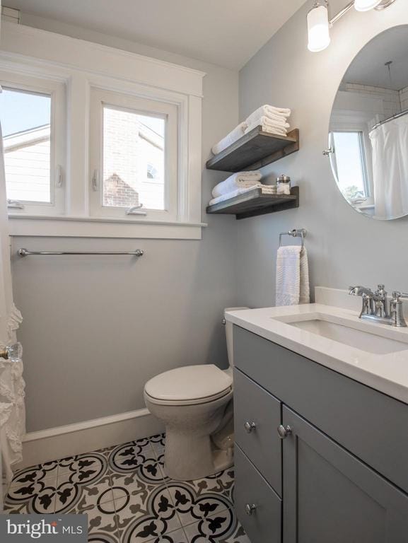 Building Photo - 404 S Jackson St