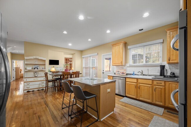 Building Photo - 308 Stone Heath Ct