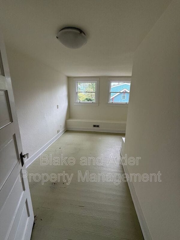 Building Photo - 7824 SE 11th Ave