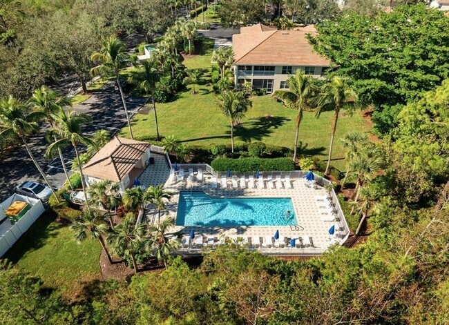 Building Photo - ** 2 PLUS DEN\2 BATH CONDO IN BARBADOS AT ...