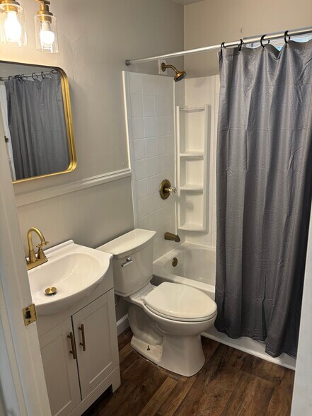 Building Photo - 1602 Vilardo Ln