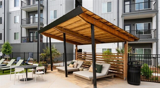 Building Photo - 6000 Ava Ave