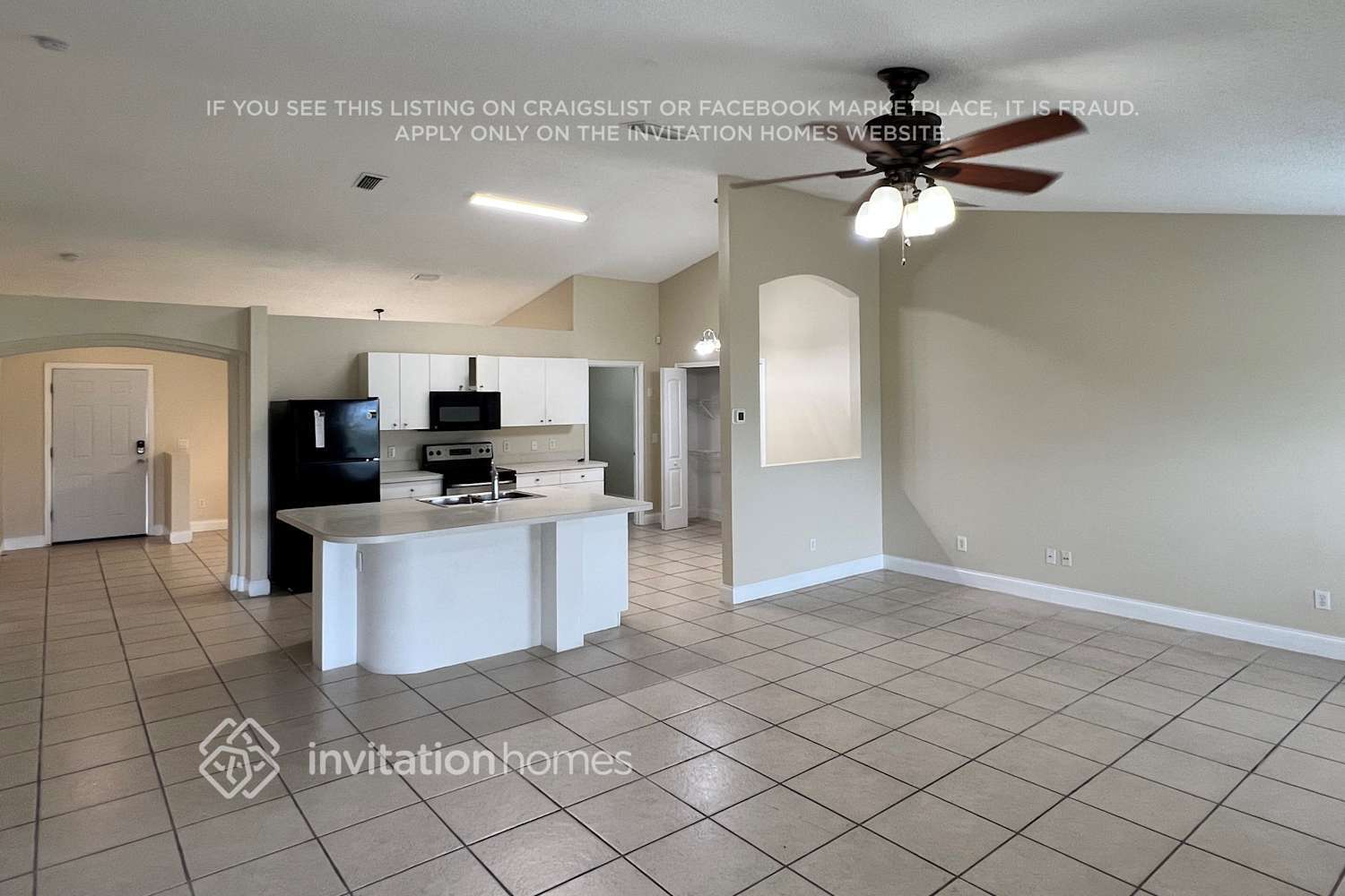 Building Photo - 509 SW Lucero Dr