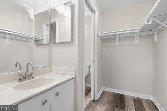 Building Photo - 4013 Carousel Way