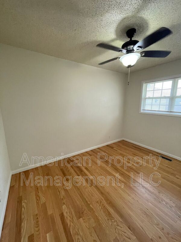 Building Photo - 2907 S 67th E Ave