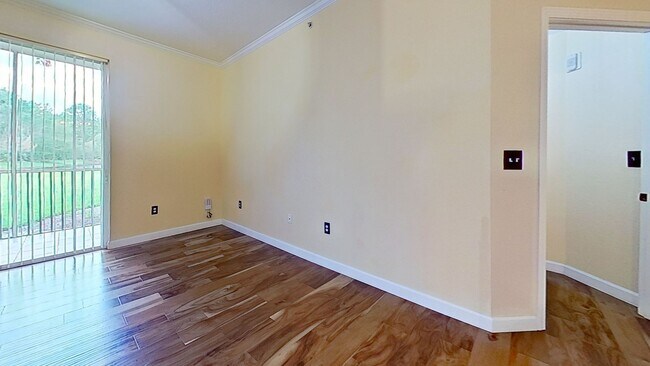 Building Photo - Stunning 2Bedroom Condo at VIlla San Marco!