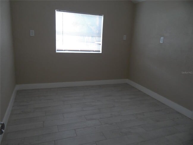 Building Photo - 13360 Boca Ciega Ave