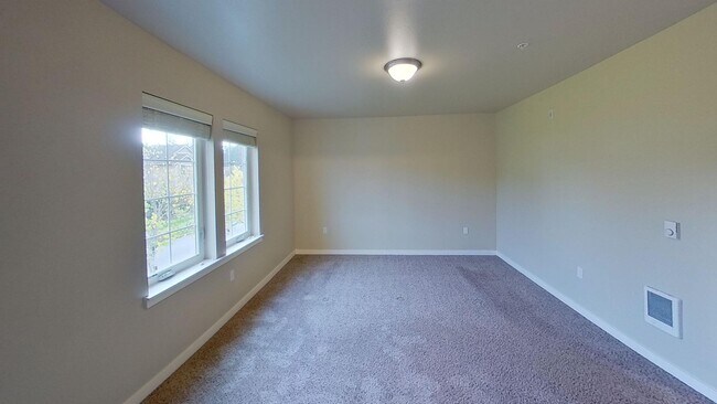 Building Photo - Beautiful 3-Bedroom Townhome w/ 2-Car Garage – Schedule a Tour Today!