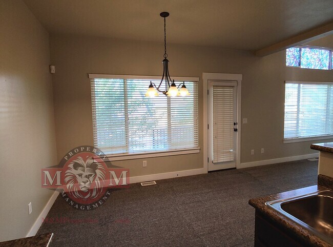 Building Photo - 9012 Quarry Stone Way