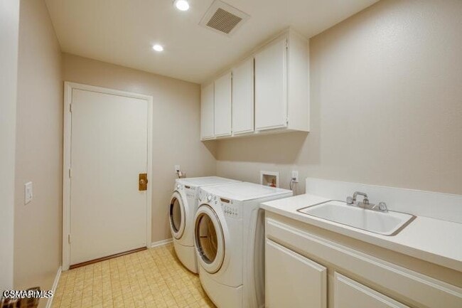 Building Photo - 3046 Winding Ln