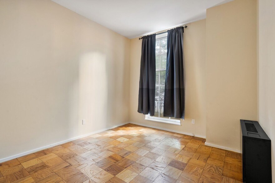 Building Photo - 27 Bowdoin St