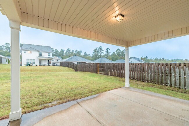 Building Photo - Welcome home to Summerton Village!  Ask us about our 1 month of FREE RENT!