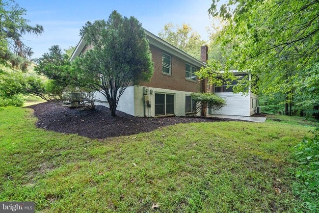 Building Photo - 7795 Penn Manor Ct
