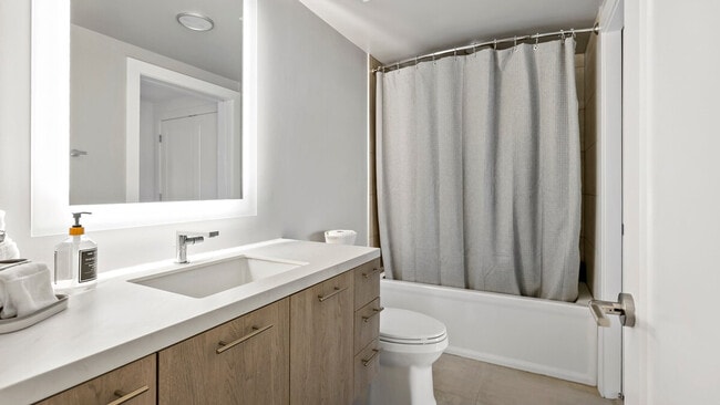 Building Photo - 815 V St NW