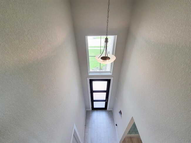 Building Photo - 23622 Iris Field Ct