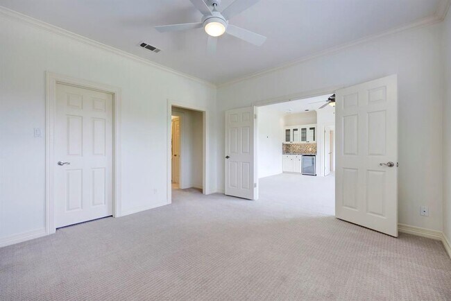 Building Photo - 3105 Lacevine Ln
