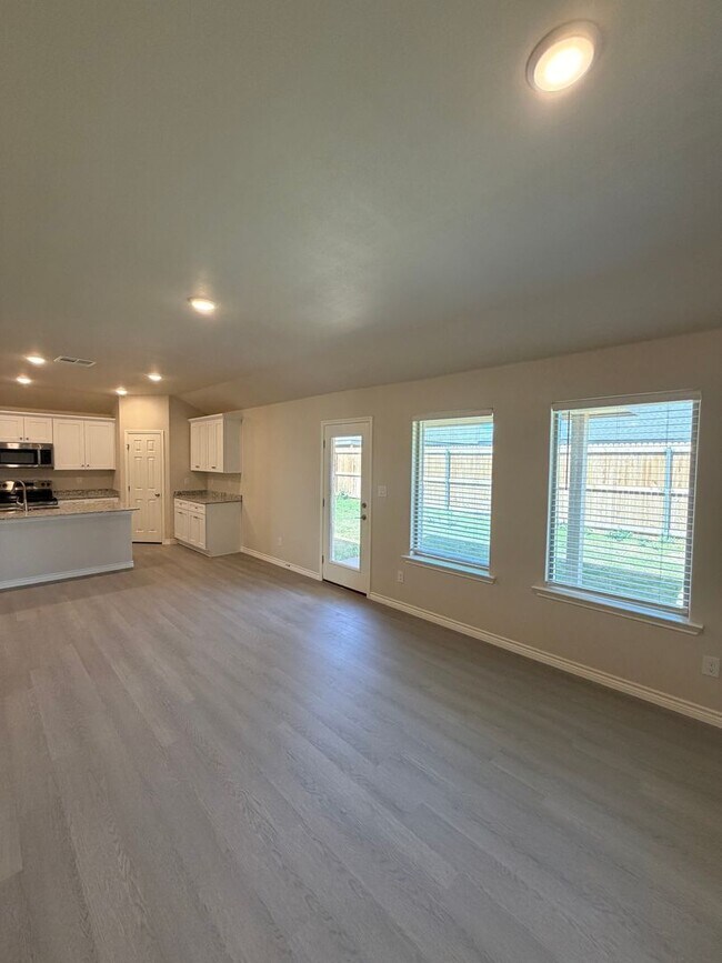 Building Photo - HALF OFF the 1st month with 15 month lease!!!– Move-In Ready with Appliances Included