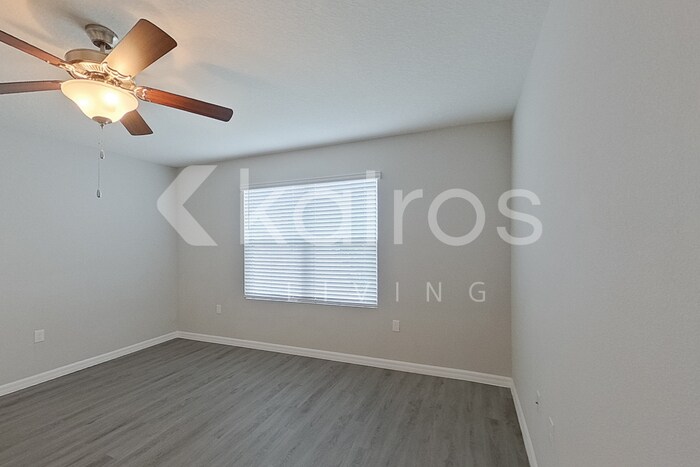 Building Photo - 8585 SW 44th Ct