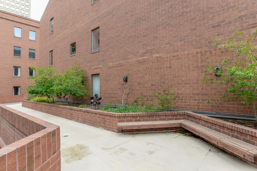 Building Photo - 1512 Larimer St