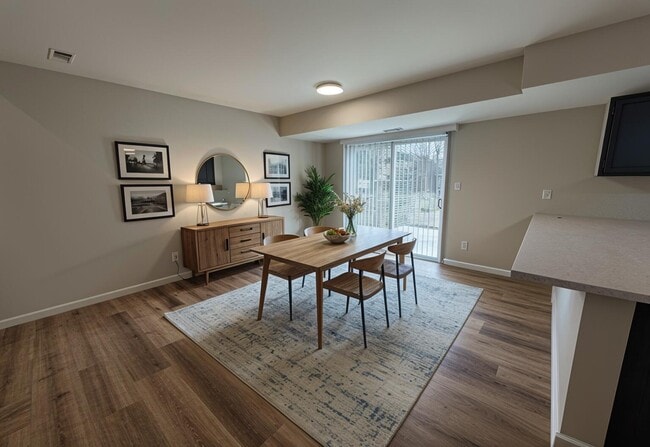 Building Photo - 1918 Mirtle Grove Ct