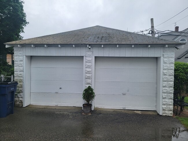 Building Photo - 54 Greaton Rd