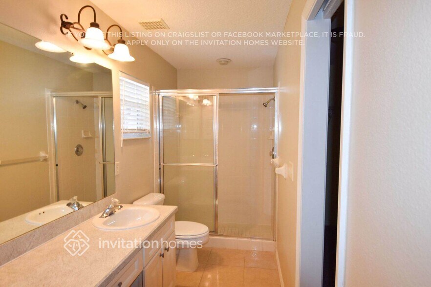 Building Photo - 4920 Treasure Cay Rd