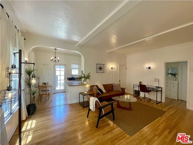 Building Photo - 854 4th St