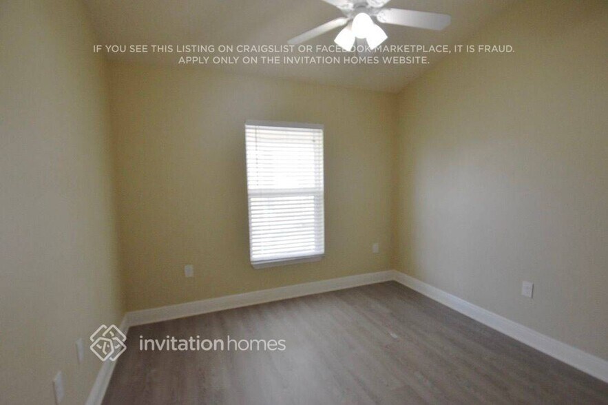 Building Photo - 6035 Serene Pl