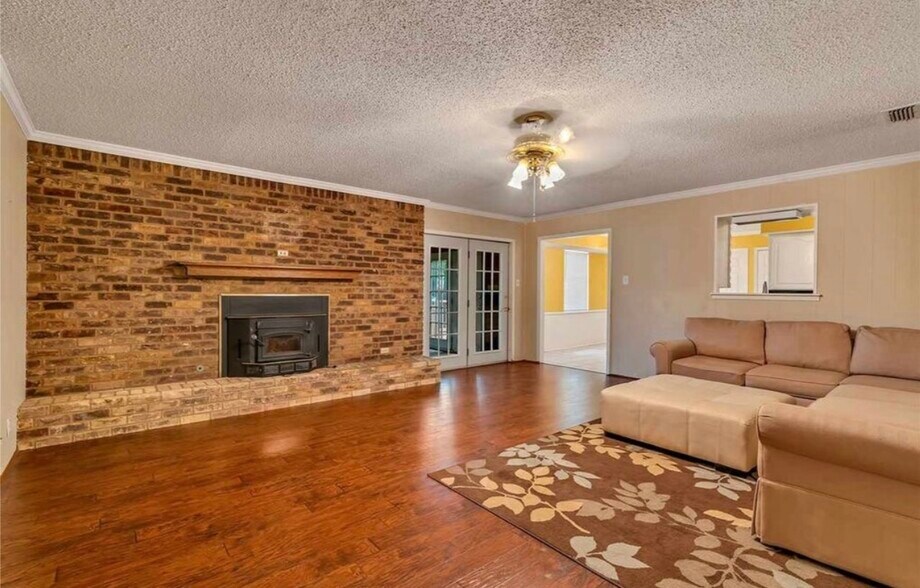 Building Photo - 115 Fairview Dr